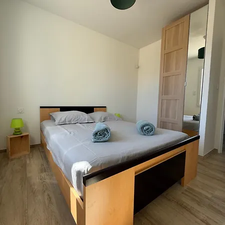 Holiday home Maison Neuve Vue Sur L'ancien Moulin Du Medoc *